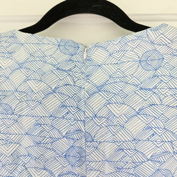 One-of-a-kind crop top - Picture 2 of 2